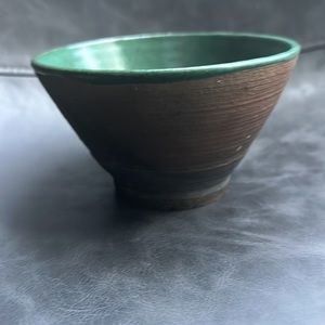 Roku Pottery green, texture brown, bowl signed ,base bottom,